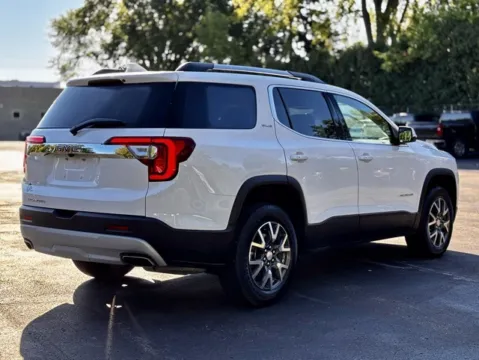 Another view of 2023 GMC Acadia SLE for sale in Davison, MI at Hank Graff Chevrolet Davison