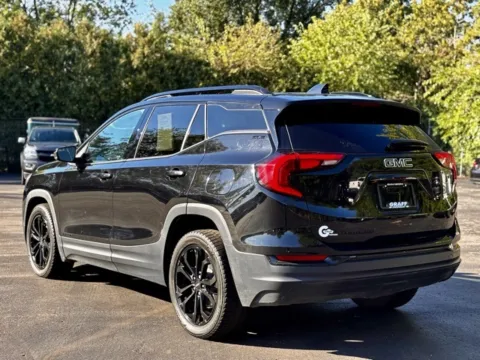 More photos of 2021 GMC Terrain SLE at Hank Graff Chevrolet Davison, MI