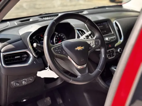 More photos of 2020 Chevrolet Equinox LT at Hank Graff Chevrolet Davison, MI