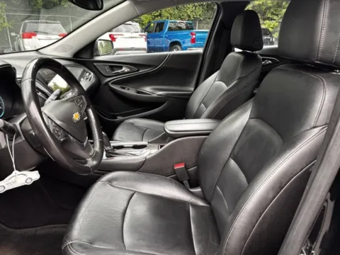 More photos of 2017 Chevrolet Malibu LT at Hank Graff Chevrolet Davison, MI