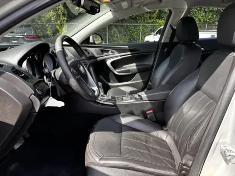 More photos of 2011 Buick Regal CXL at Hank Graff Chevrolet Davison, MI