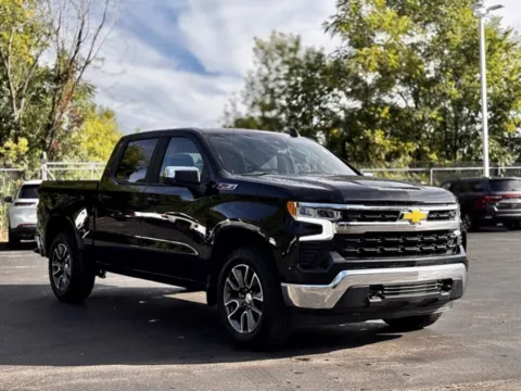 Photos of 2022 Chevrolet Silverado 1500 LT for sale in Davison, MI at Hank Graff Chevrolet Davison