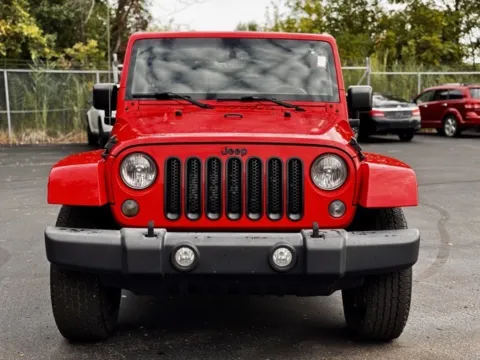 Photos of 2015 Jeep Wrangler Unlimited Sahara for sale in Davison, MI at Hank Graff Chevrolet Davison