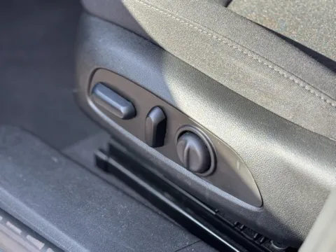 More photos of 2023 Chevrolet Malibu LT at Hank Graff Chevrolet Davison, MI