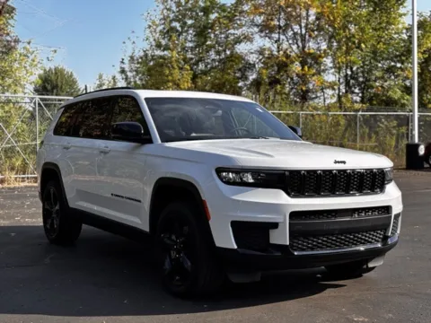 Photos of 2024 Jeep Grand Cherokee L Altitude X for sale in Davison, MI at Hank Graff Chevrolet Davison