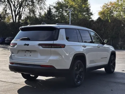 Another view of 2024 Jeep Grand Cherokee L Altitude X for sale in Davison, MI at Hank Graff Chevrolet Davison