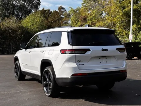 More photos of 2024 Jeep Grand Cherokee L Altitude X at Hank Graff Chevrolet Davison, MI