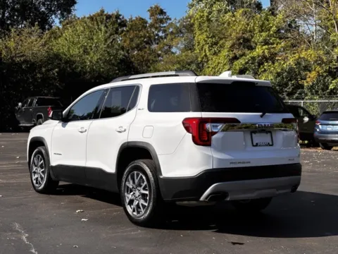 More photos of 2023 GMC Acadia SLT at Hank Graff Chevrolet Davison, MI
