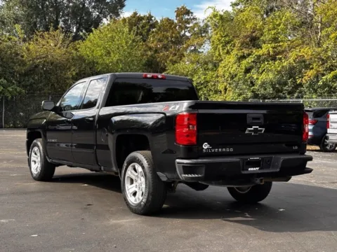More photos of 2019 Chevrolet Silverado 1500 LD LT at Hank Graff Chevrolet Davison, MI