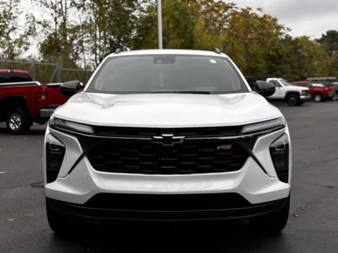 Photos of 2025 Chevrolet Trax 2RS for sale in Davison, MI at Hank Graff Chevrolet Davison