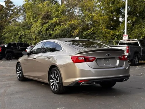 More photos of 2022 Chevrolet Malibu RS at Hank Graff Chevrolet Davison, MI