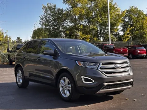 Photos of 2017 Ford Edge SEL for sale in Davison, MI at Hank Graff Chevrolet Davison