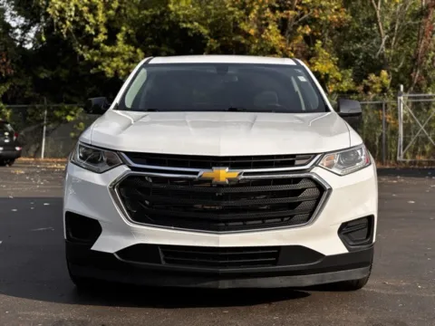 Photos of 2020 Chevrolet Traverse LS for sale in Davison, MI at Hank Graff Chevrolet Davison