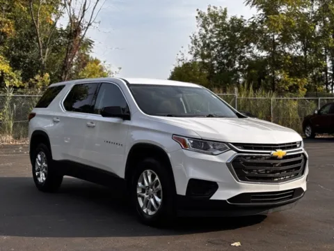 Photos of 2020 Chevrolet Traverse LS for sale in Davison, MI at Hank Graff Chevrolet Davison