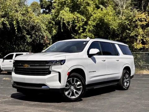 White 2021 Chevrolet Suburban LT for sale in Davison, MI