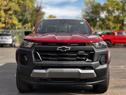 Photos of 2024 Chevrolet Colorado Trail Boss for sale in Davison, MI at Hank Graff Chevrolet Davison