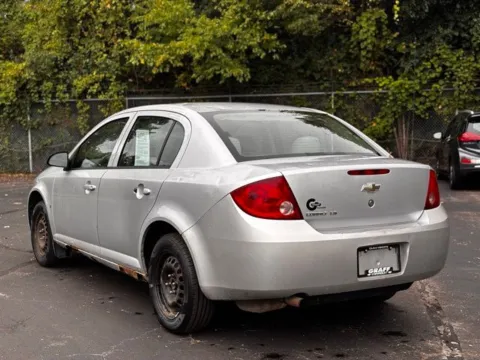 More photos of 2007 Chevrolet Cobalt LS at Hank Graff Chevrolet Davison, MI
