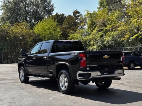 More photos of 2022 Chevrolet Silverado 2500HD LTZ at Hank Graff Chevrolet Davison, MI