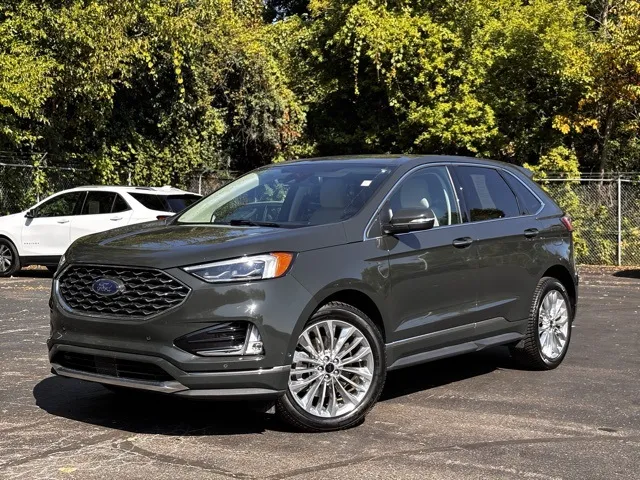 Used 2022 Ford Edge Titanium for sale in Davison, MI at Hank Graff