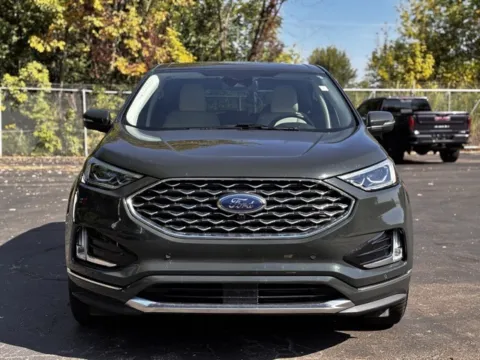 Photos of 2022 Ford Edge Titanium for sale in Davison, MI at Hank Graff Chevrolet Davison