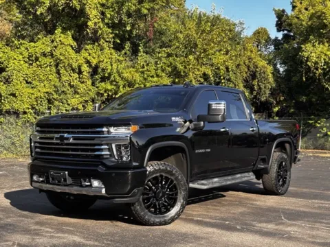Black 2020 Chevrolet Silverado 2500HD High Country for sale in Davison, MI
