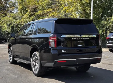 More photos of 2023 Chevrolet Suburban LS at Hank Graff Chevrolet Davison, MI