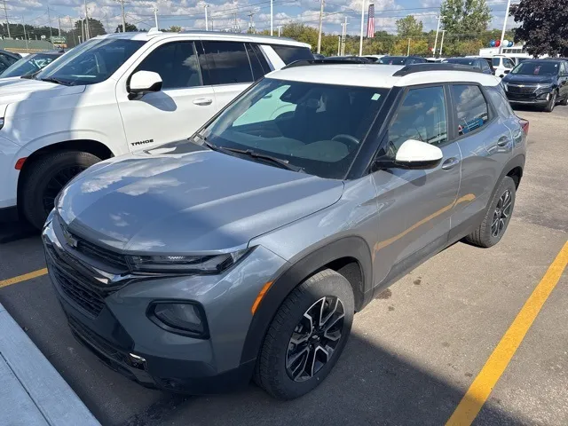 Gray 2023 Chevrolet TrailBlazer ACTIV for sale in Davison, MI