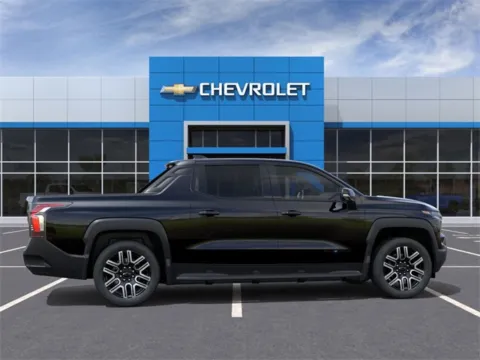 More photos of 2026 Chevrolet Silverado EV LT at Hank Graff Chevrolet Davison, MI