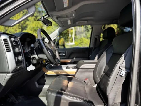 More photos of 2018 Chevrolet Silverado 3500HD LTZ at Hank Graff Chevrolet Davison, MI
