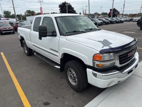 Photos of 2006 GMC Sierra 2500HD SLE2 for sale in Davison, MI at Hank Graff Chevrolet Davison