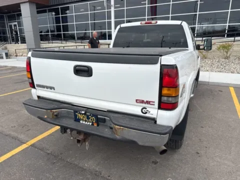 Another view of 2006 GMC Sierra 2500HD SLE2 for sale in Davison, MI at Hank Graff Chevrolet Davison
