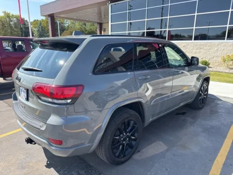 Another view of 2020 Jeep Grand Cherokee Altitude for sale in Davison, MI at Hank Graff Chevrolet Davison