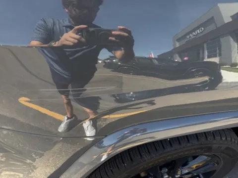 More photos of 2020 Jeep Grand Cherokee Altitude at Hank Graff Chevrolet Davison, MI