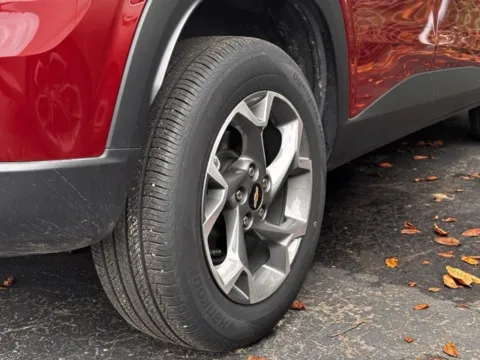 Photos of 2024 Chevrolet Trax LT for sale in Davison, MI at Hank Graff Chevrolet Davison