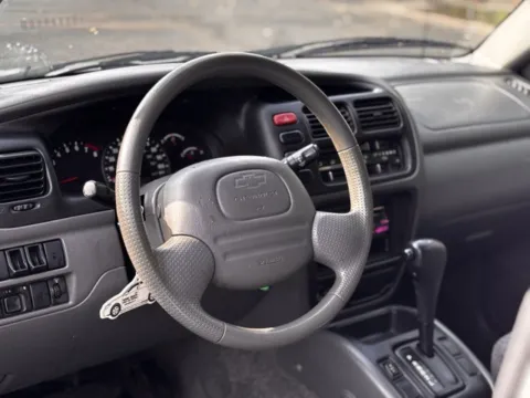 More photos of 2002 Chevrolet Tracker ZR2 at Hank Graff Chevrolet Davison, MI
