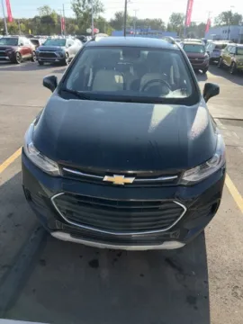 Photos of 2020 Chevrolet Trax LT for sale in Davison, MI at Hank Graff Chevrolet Davison