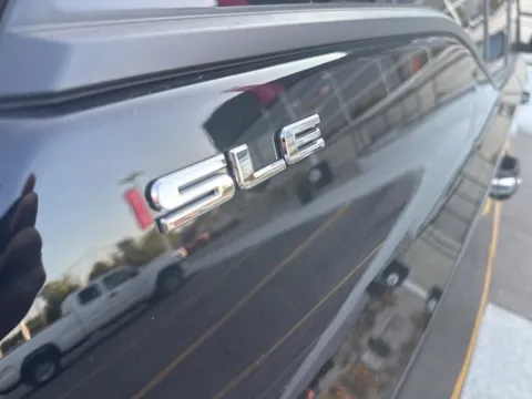 More photos of 2018 GMC Terrain SLE at Hank Graff Chevrolet Davison, MI