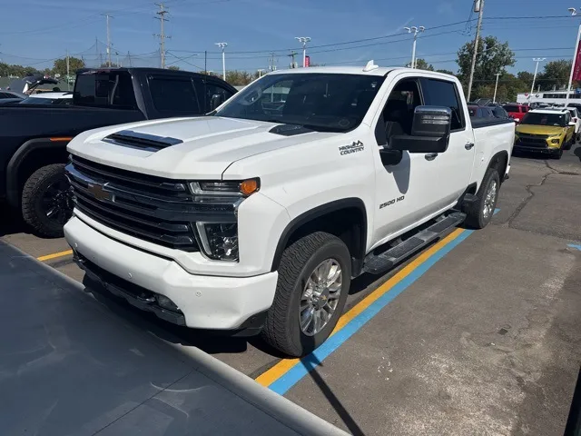 White 2022 Chevrolet Silverado 2500HD High Country for sale in Davison, MI