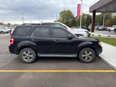 More photos of 2012 Ford Escape XLT at Hank Graff Chevrolet Davison, MI