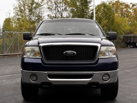 Photos of 2007 Ford F-150 XLT for sale in Davison, MI at Hank Graff Chevrolet Davison