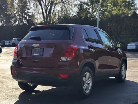 More photos of 2021 Chevrolet Trax LS at Hank Graff Chevrolet Davison, MI