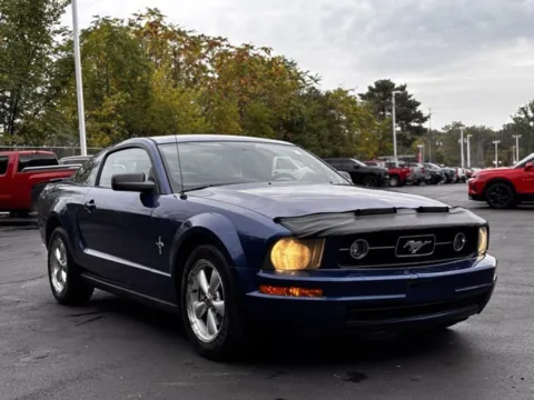 Photos of 2007 Ford Mustang V6 Deluxe for sale in Davison, MI at Hank Graff Chevrolet Davison