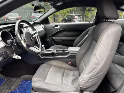 More photos of 2007 Ford Mustang V6 Deluxe at Hank Graff Chevrolet Davison, MI