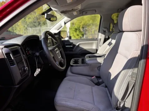 More photos of 2014 GMC Sierra 1500 at Hank Graff Chevrolet Davison, MI