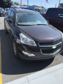 Photos of 2010 Chevrolet Traverse 2LT for sale in Davison, MI at Hank Graff Chevrolet Davison