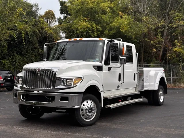 White 2016 International TerraStar for sale in Davison, MI