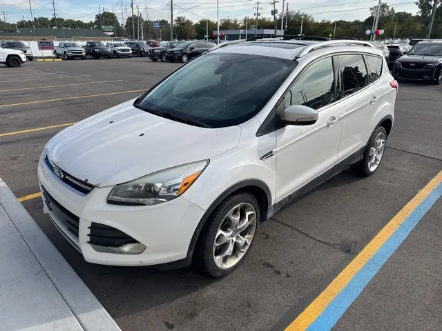 White 2013 Ford Escape Titanium for sale in Davison, MI