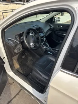 More photos of 2013 Ford Escape Titanium at Hank Graff Chevrolet Davison, MI