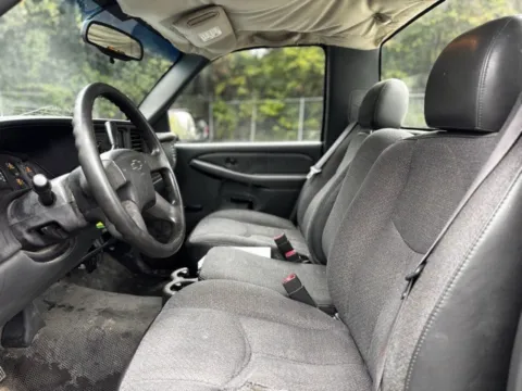 More photos of 2005 Chevrolet Silverado 1500 Work Truck at Hank Graff Chevrolet Davison, MI