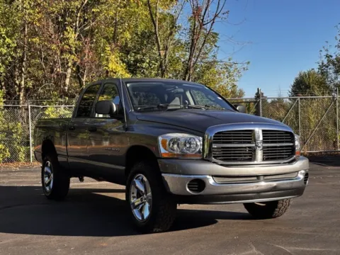 Photos of 2006 Dodge Ram 1500 SLT for sale in Davison, MI at Hank Graff Chevrolet Davison